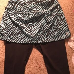 Lotta breeze capri skirt sports